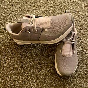 On Cloud Sky Kids' Size 5 Purple Running Shoes